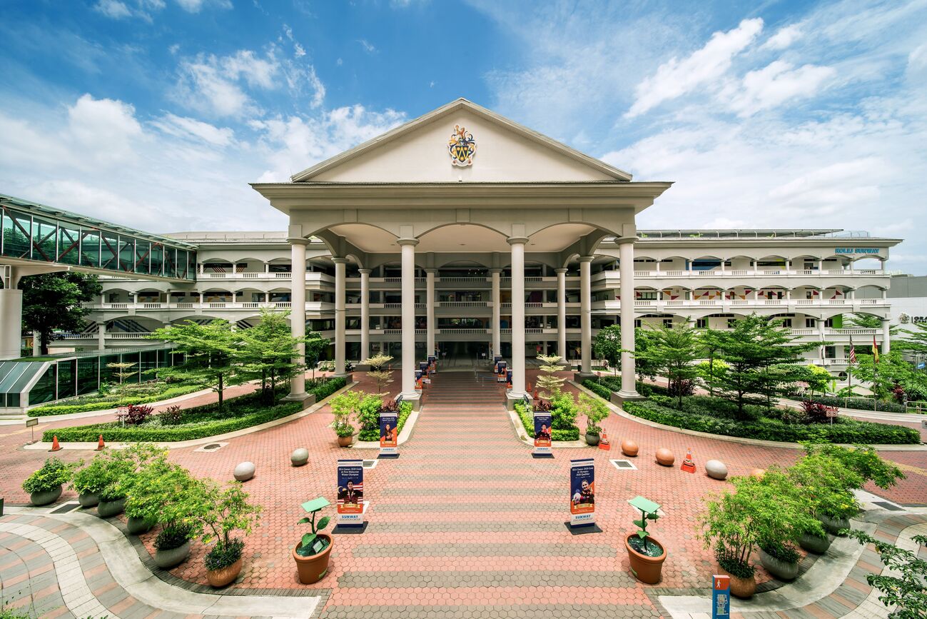 西澳教育证书考试 双威学院生成绩优异